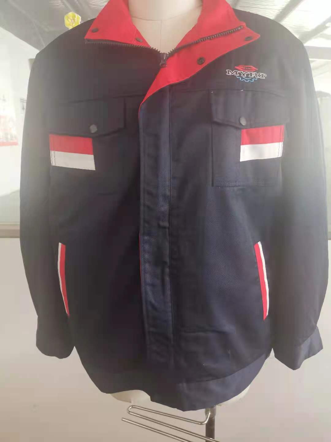 5-21041410543R10.jpg 美瑞特工程工作服苏州鹰诺服装(图1)
