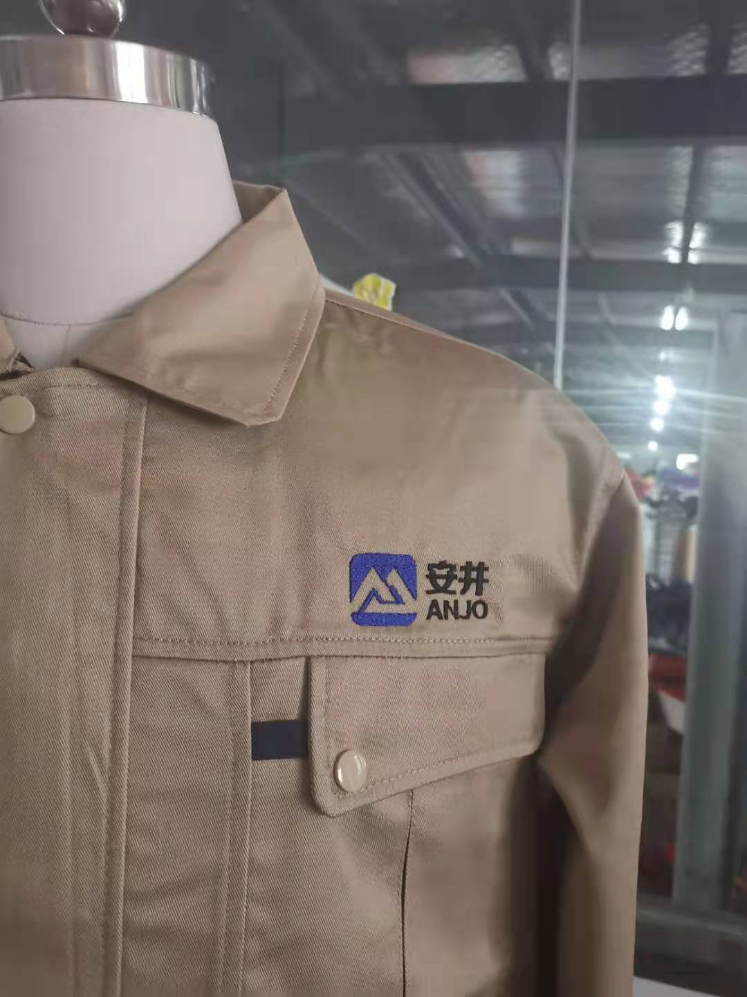 5-210415164932321.jpg 安井自动化工作服样衣(图2)